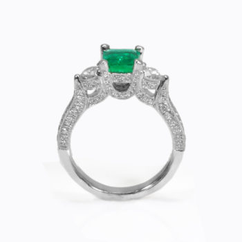 MONARCHY Emerald and Diamonds Ring